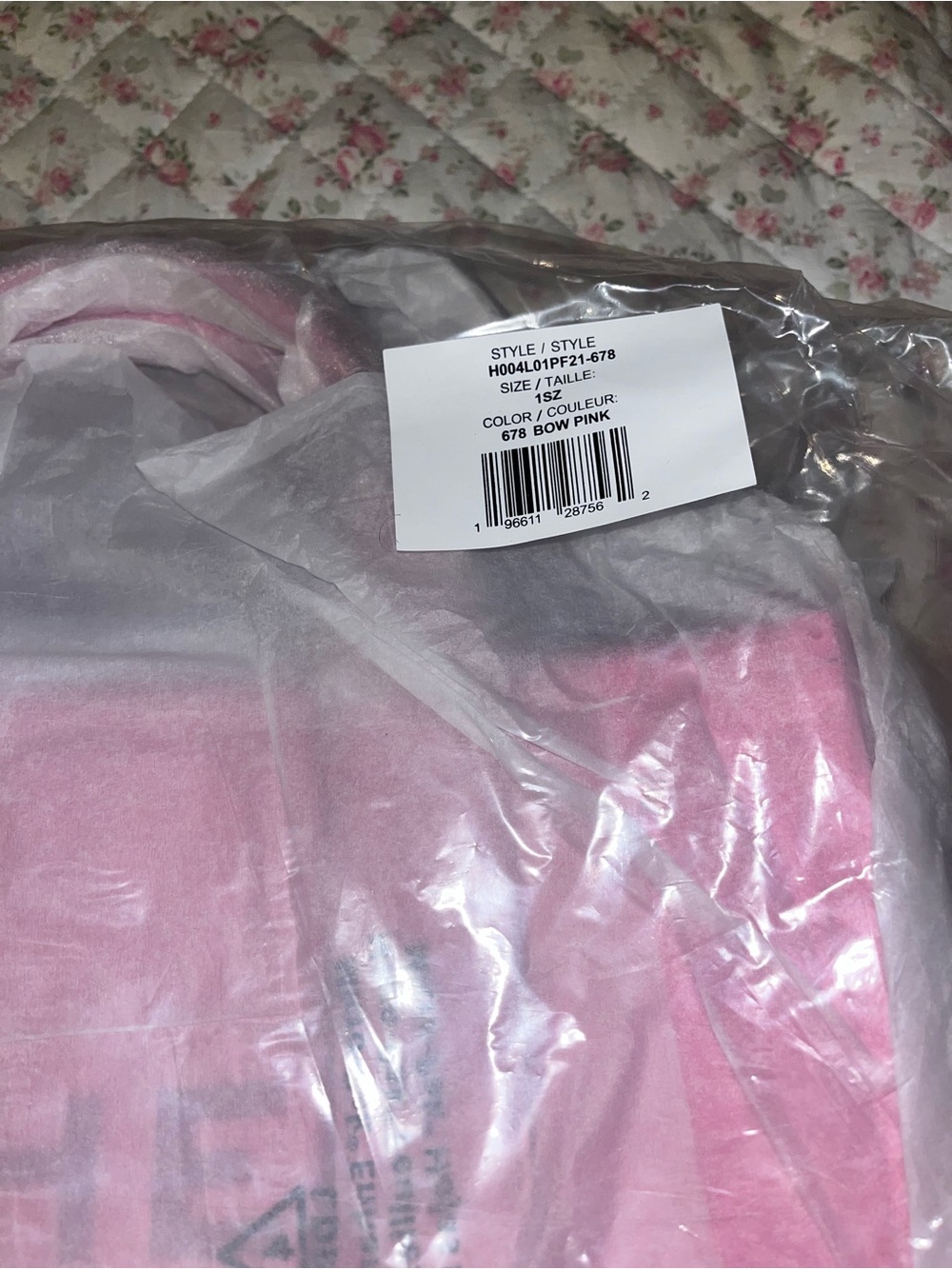 Marc Jacob’s Medium Leather Tote Bag in Bow Pink - Picture 5 of 7